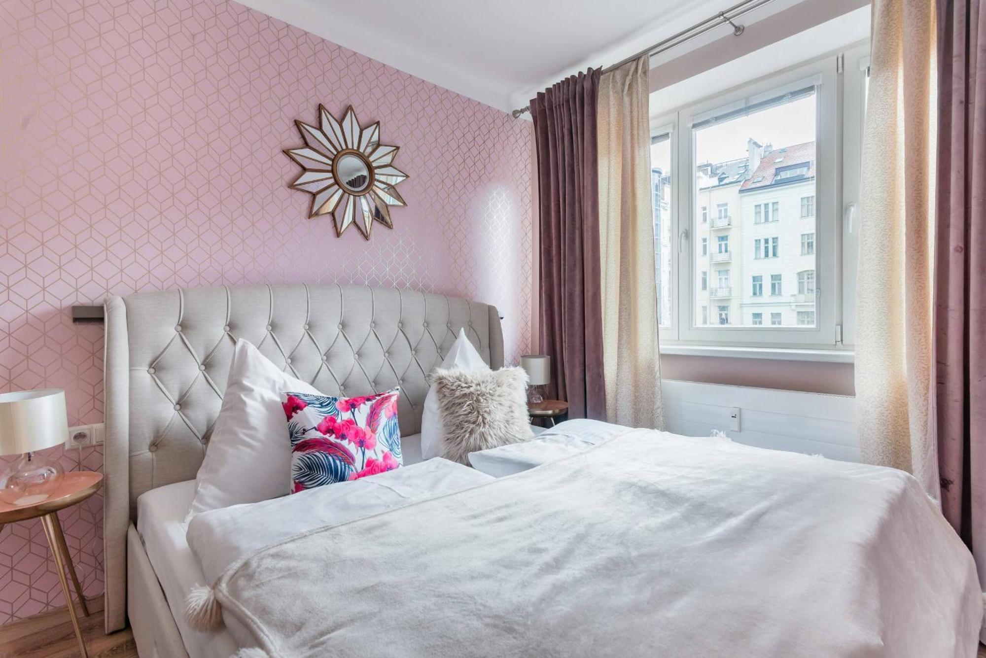Pastel Art Deco 3Bdr Ruterra Apt Prague Luaran gambar