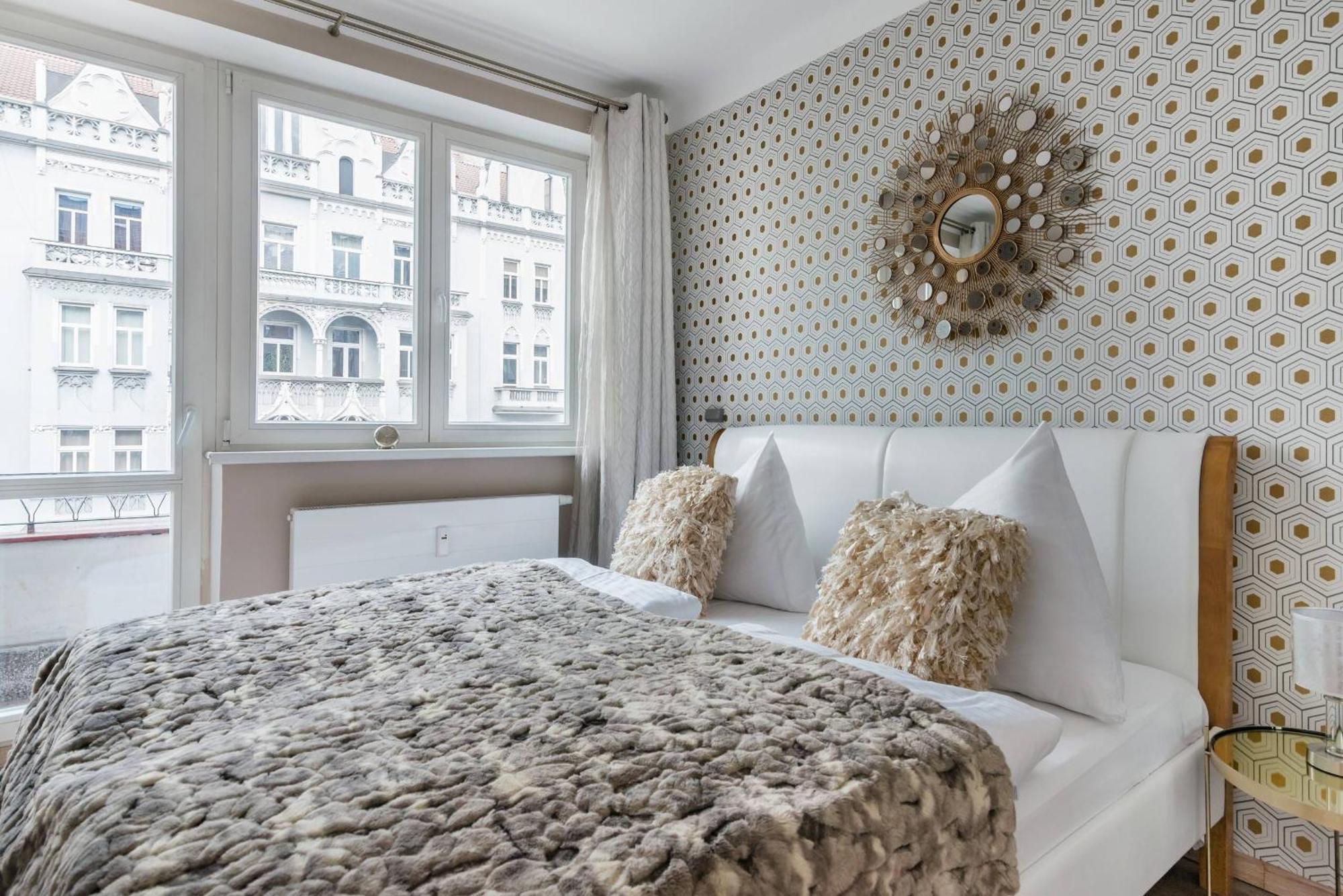 Pastel Art Deco 3Bdr Ruterra Apt Prague Luaran gambar